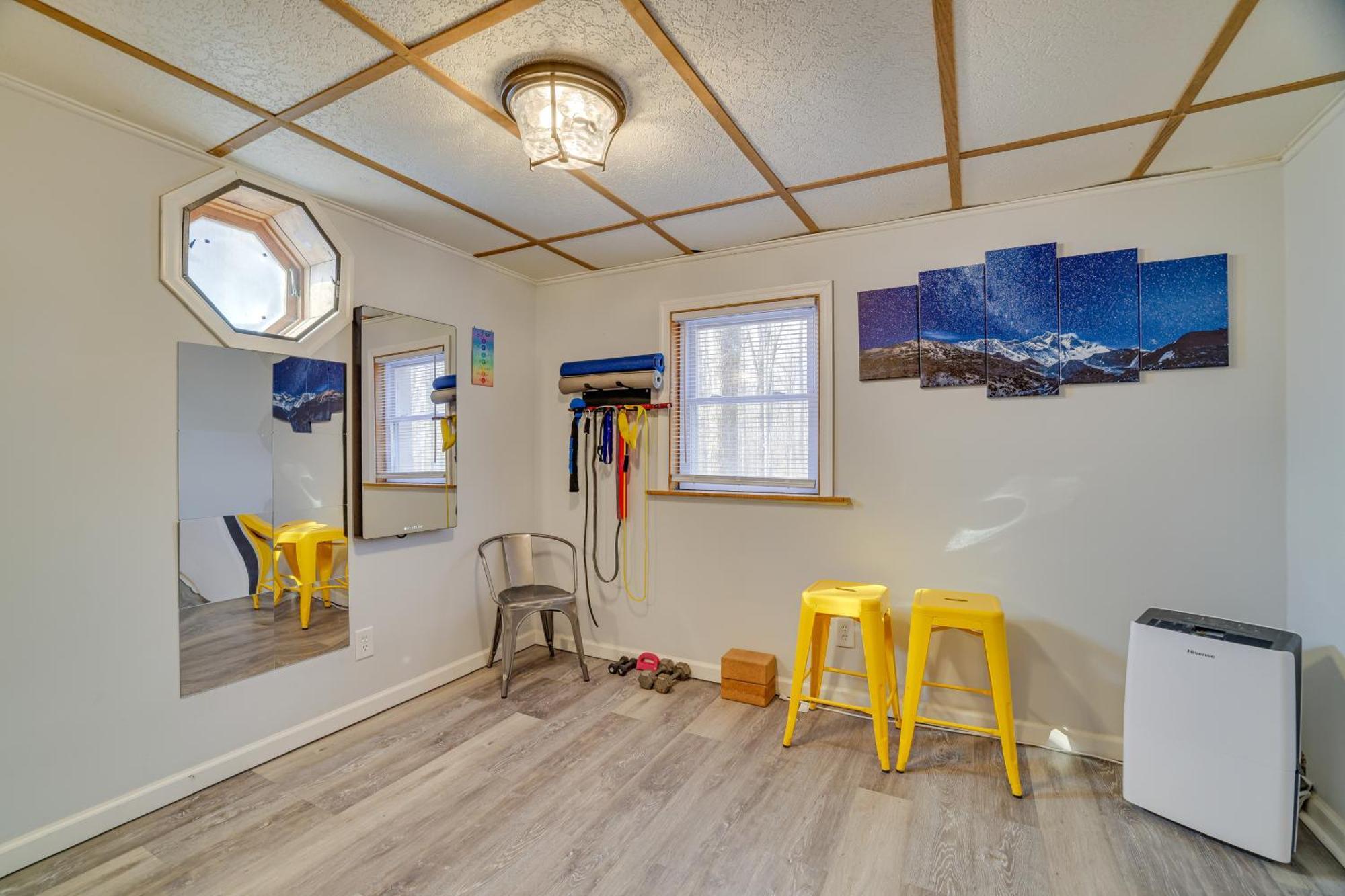 Pocono Retreat With Hot Tub And Amenities! * Pocono Lake